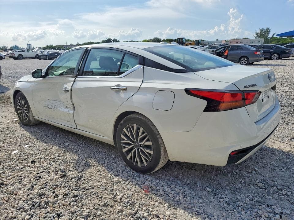2024 NISSAN ALTIMA SV 2