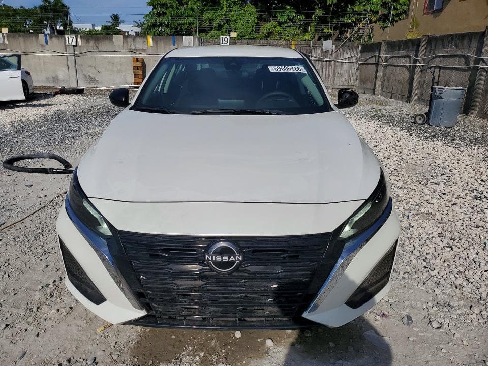 2024 NISSAN ALTIMA SV 5