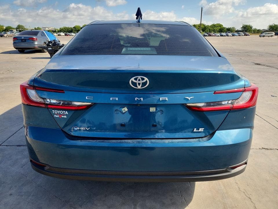 2025 TOYOTA CAMRY LE 6