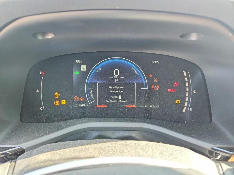 2025 TOYOTA CAMRY LE 9