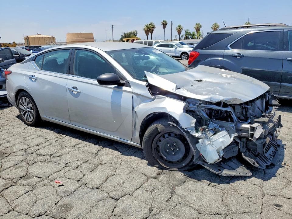 2024 NISSAN ALTIMA S 4