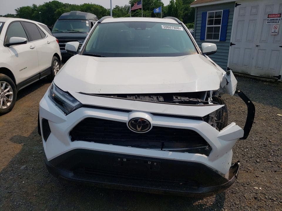 2025 TOYOTA RAV4 HYBRID XLE 5