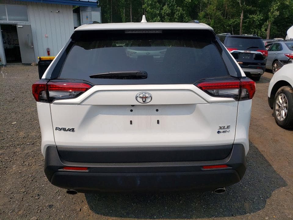 2025 TOYOTA RAV4 HYBRID XLE 6