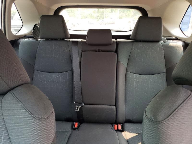 2025 TOYOTA RAV4 HYBRID XLE 10