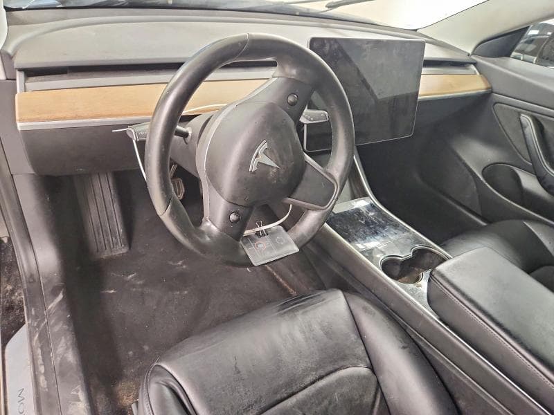 2019 TESLA MODEL 3 8