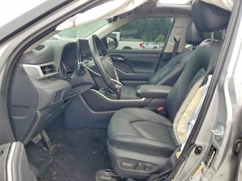 2024 TOYOTA HIGHLANDER HYBRID XLE 7