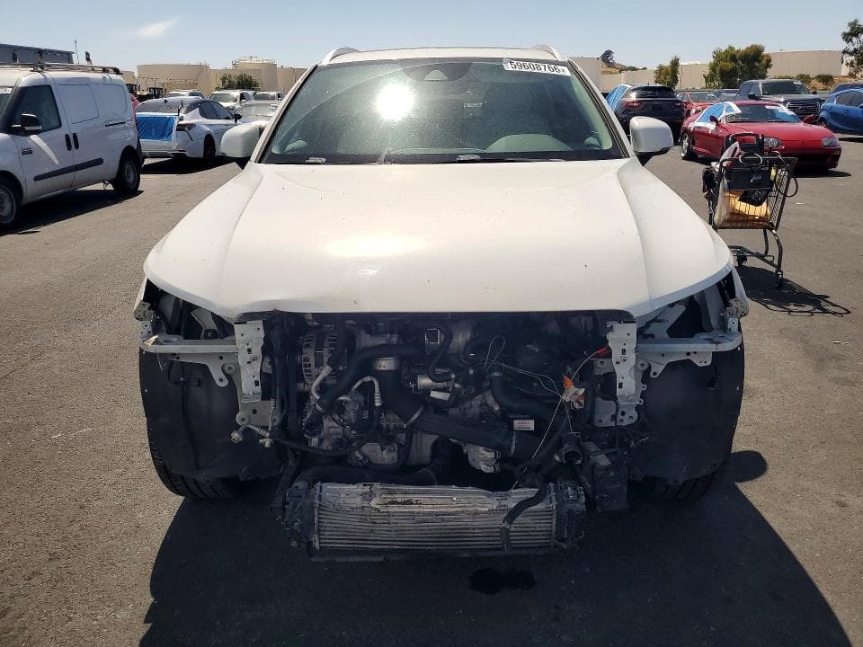 2019 VOLVO XC40 T5 MOMENTUM T5 MOMENTUM 6