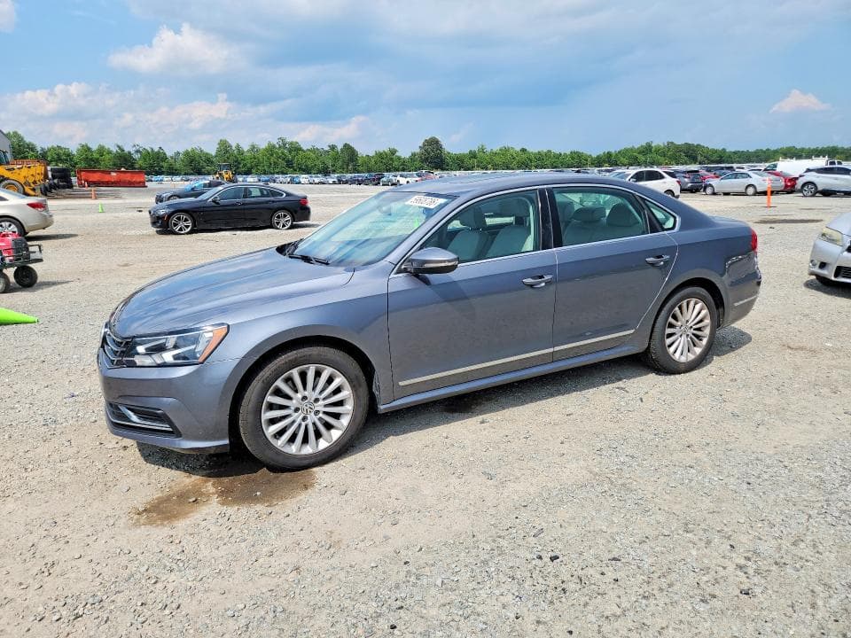 2016 VOLKSWAGEN PASSAT SE 1