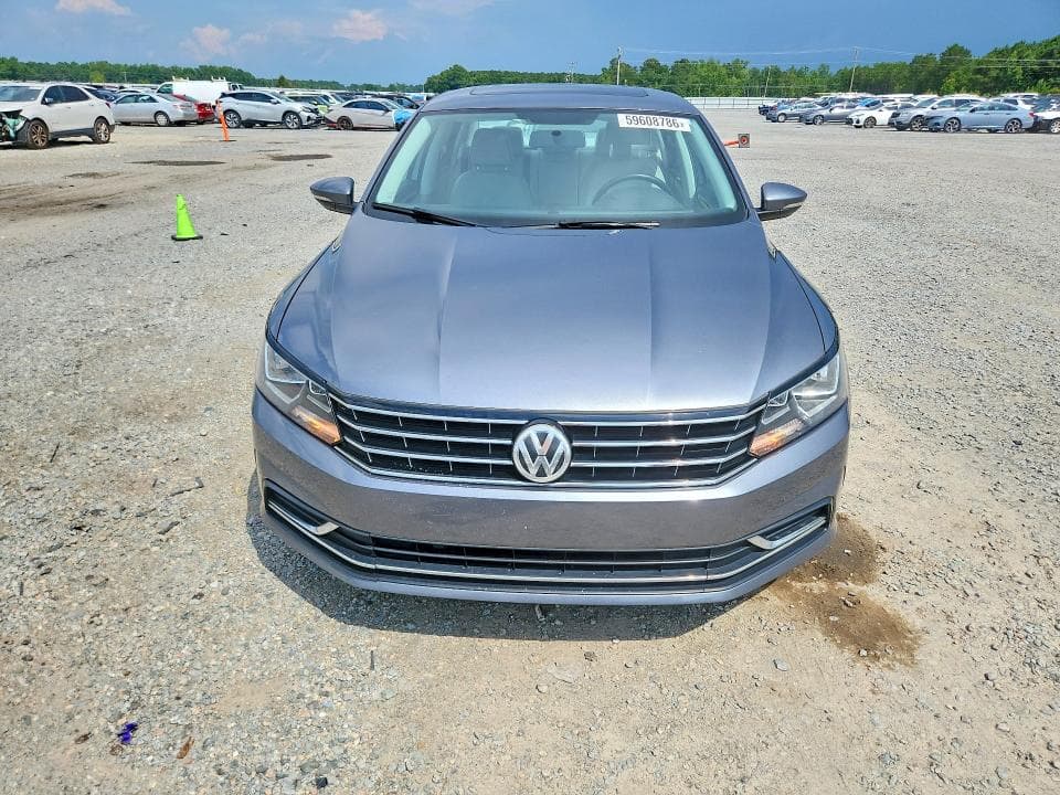 2016 VOLKSWAGEN PASSAT SE 5
