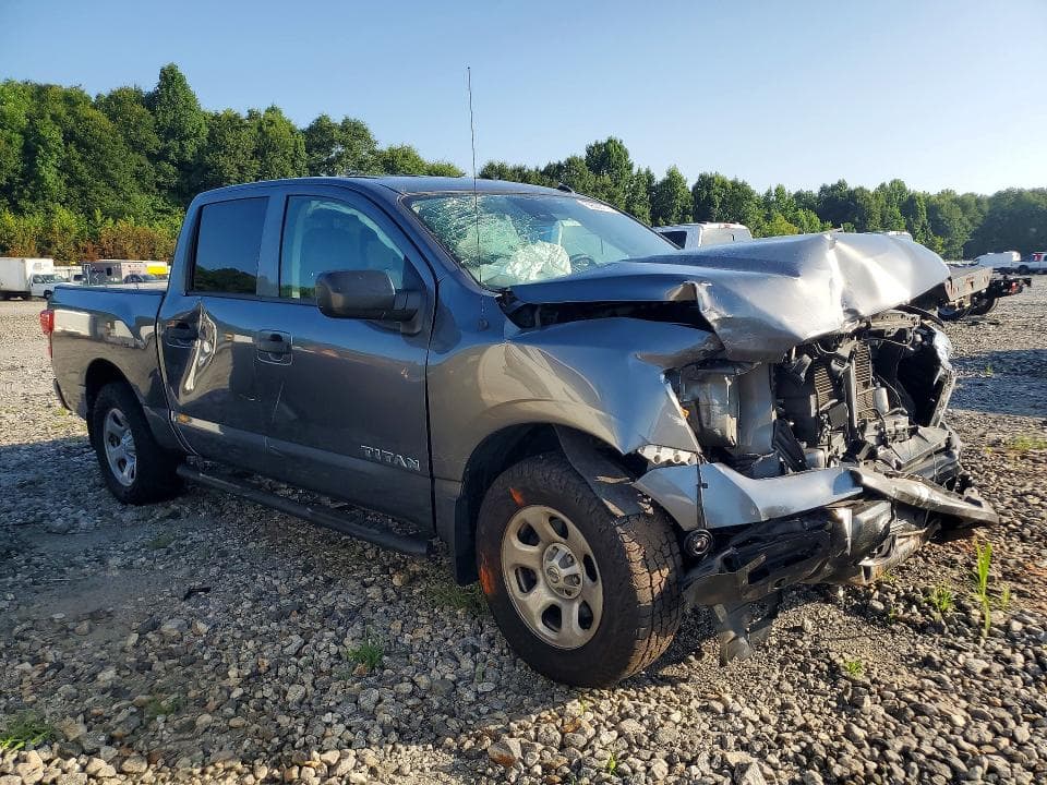 2021 NISSAN TITAN S 4