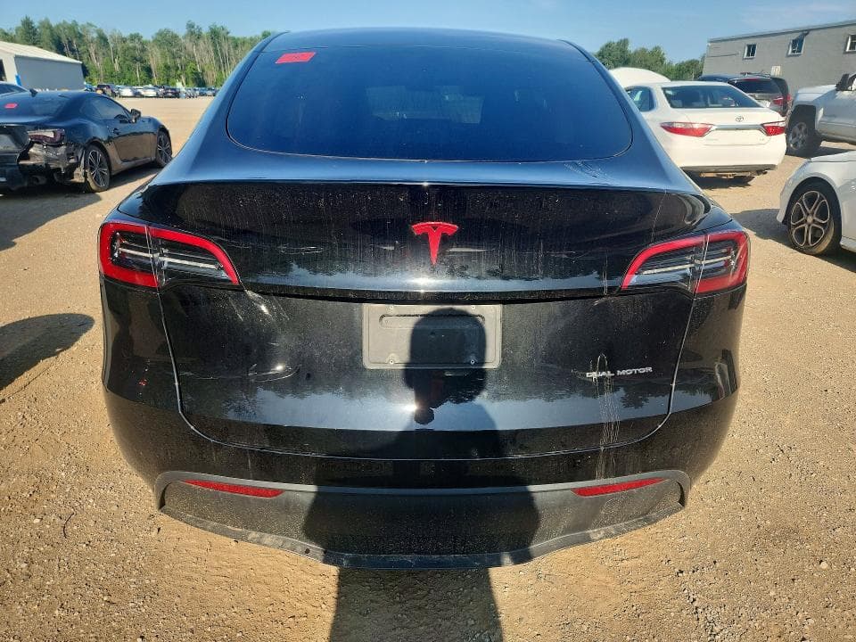 2023 TESLA MODEL Y 6