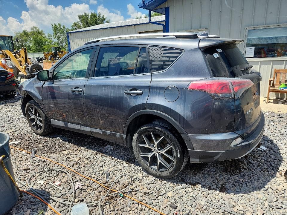 2017 TOYOTA RAV4 SE SE 2