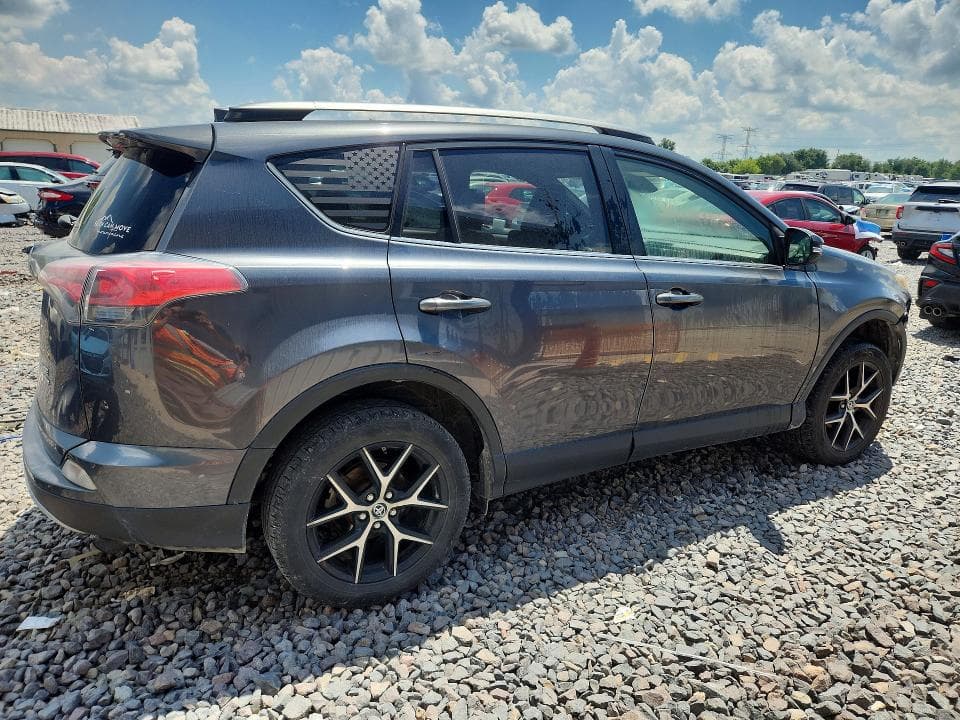 2017 TOYOTA RAV4 SE SE 3