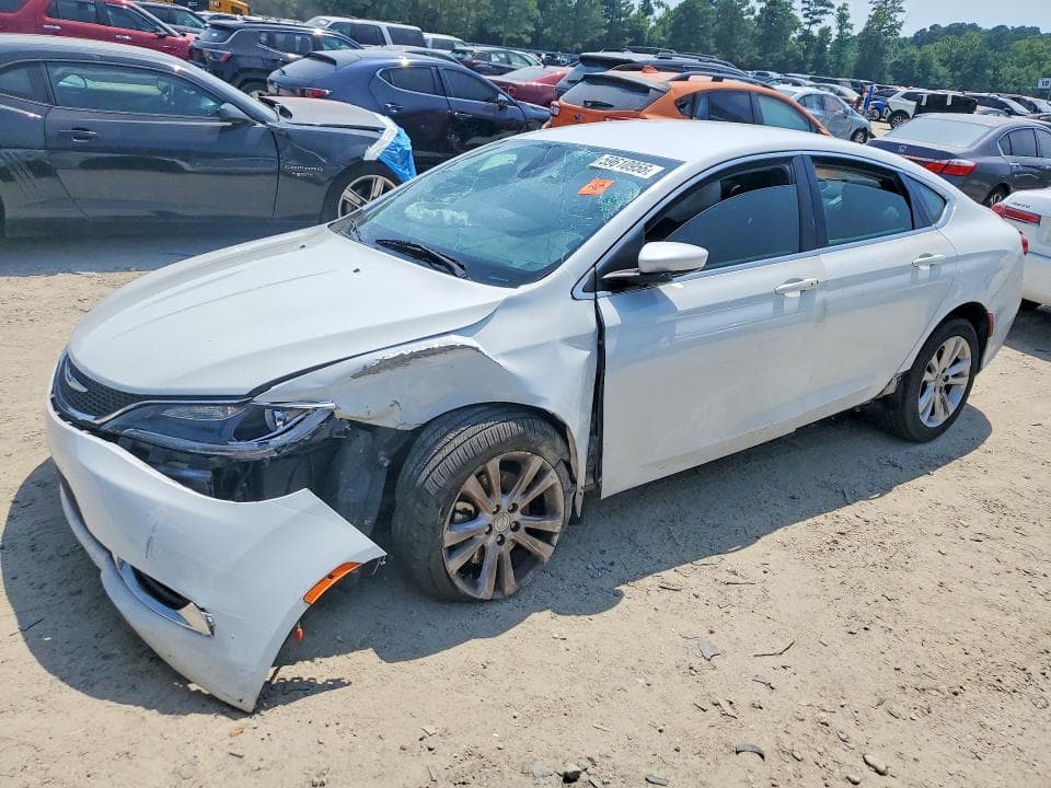 2016 CHRYSLER 200 1