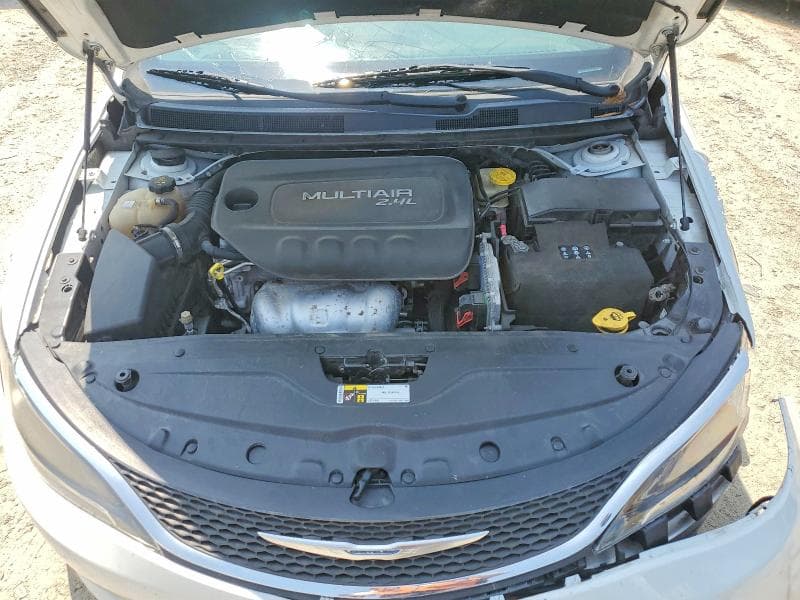 2016 CHRYSLER 200 11