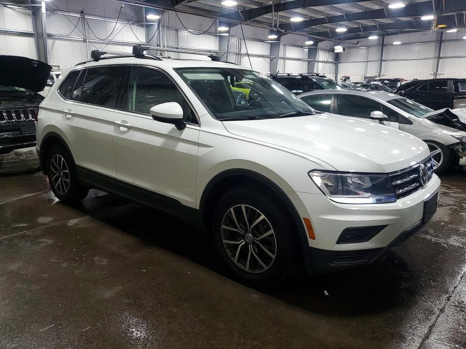 2019 VOLKSWAGEN TIGUAN SE 4