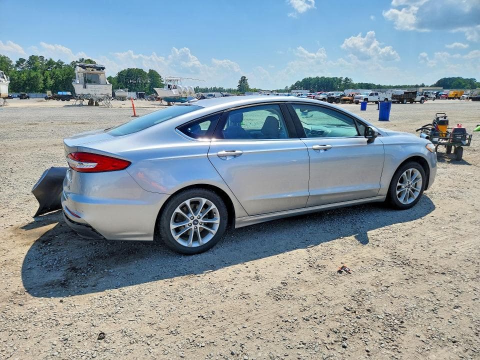 2020 FORD FUSION SE 3