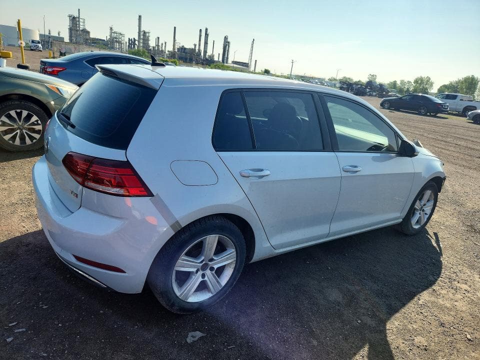 2018 VOLKSWAGEN GOLF S S 3