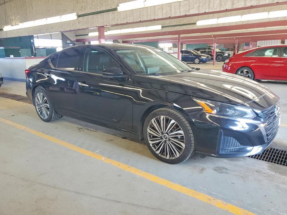 2024 NISSAN ALTIMA SL 4