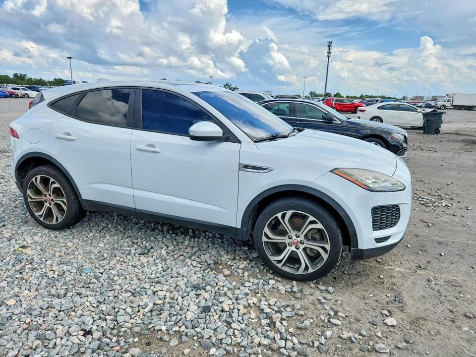 2019 JAGUAR E-PACE SE SE 4