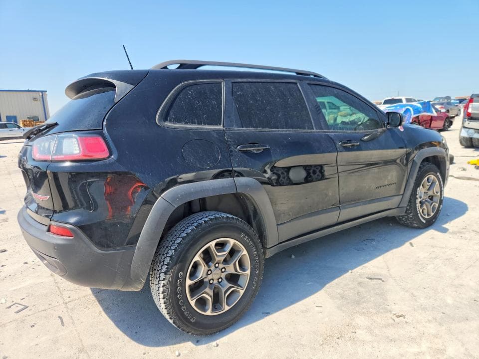 2020 JEEP CHEROKEE TRAILHAWK 3