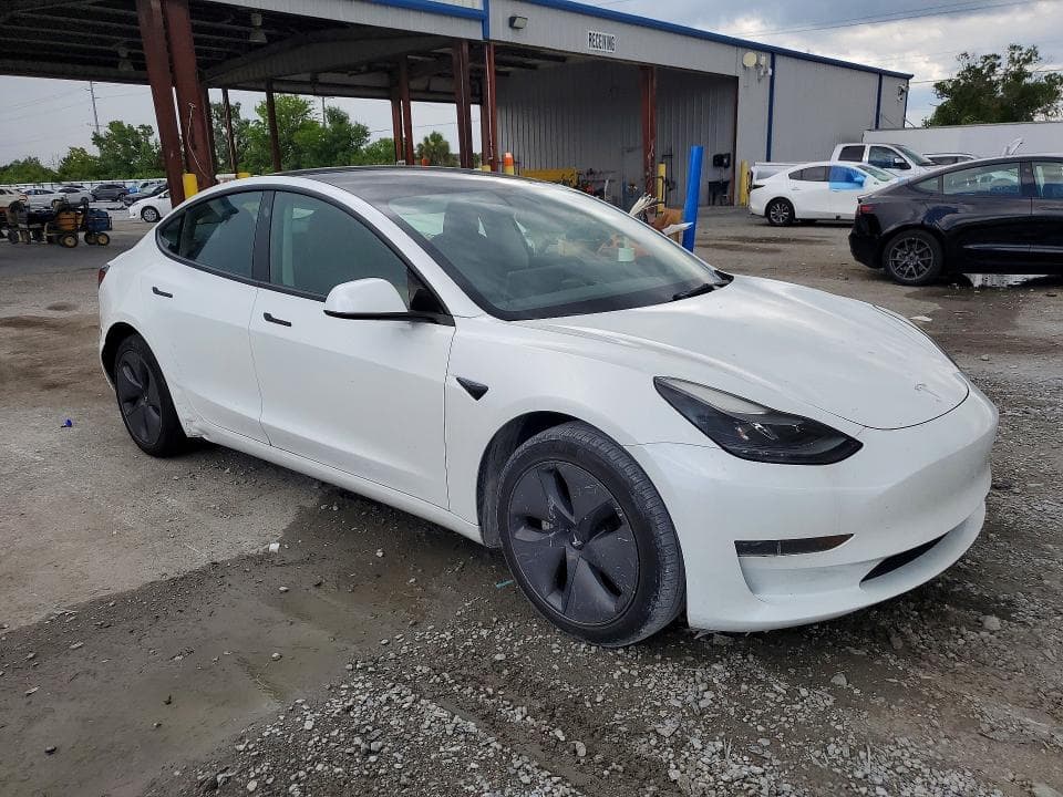 2023 TESLA MODEL 3 4