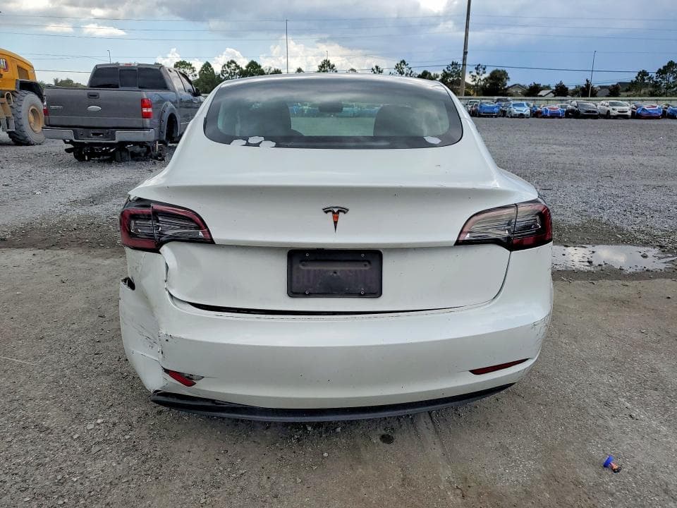 2023 TESLA MODEL 3 6