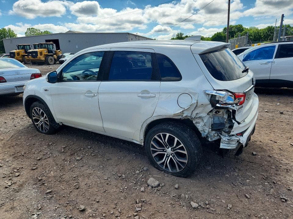 2018 MITSUBISHI OUTLANDER SPORT ES 2