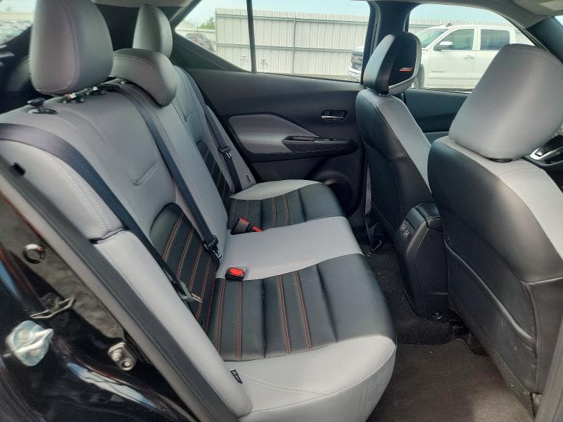 2023 NISSAN KICKS SR 10