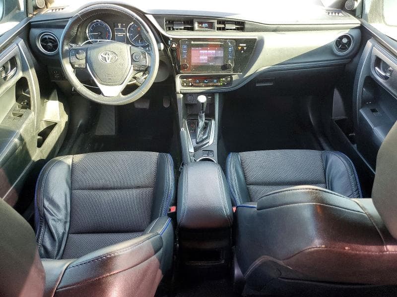 2017 TOYOTA COROLLA SE SE 8