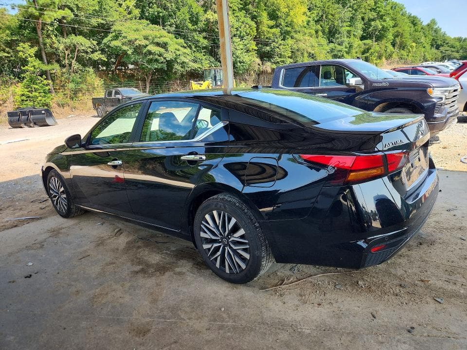 2025 NISSAN ALTIMA SV 2