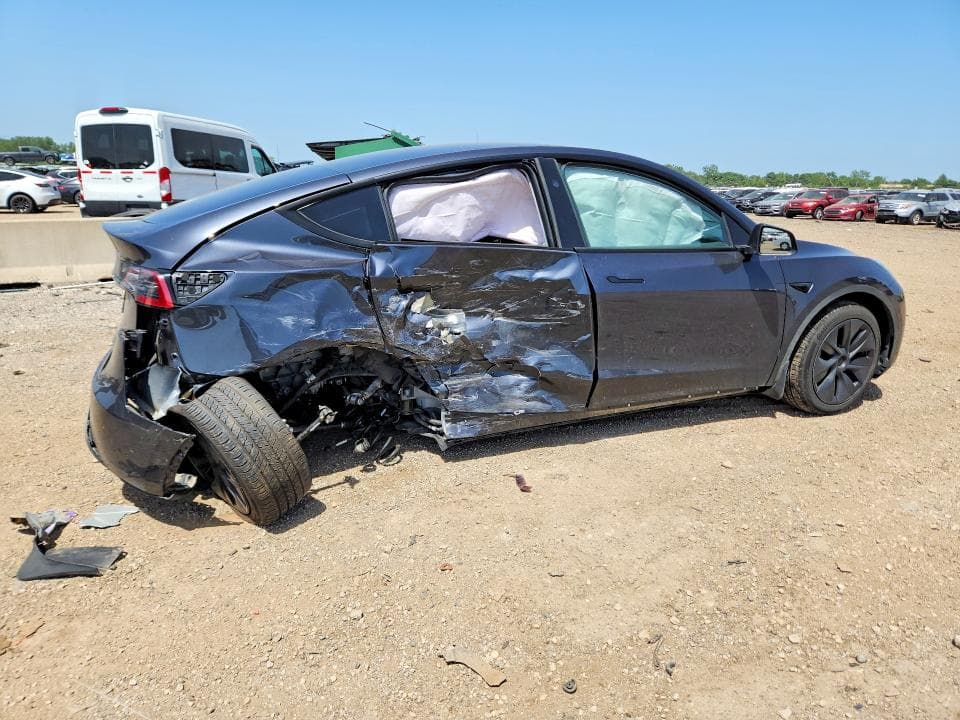 2024 TESLA MODEL Y 3