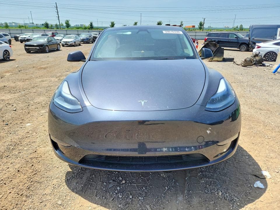 2024 TESLA MODEL Y 5