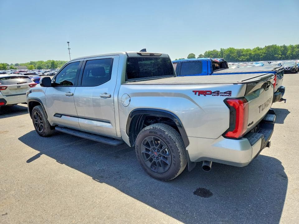 2024 TOYOTA TUNDRA PLATINUM 2