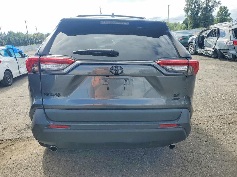 2020 TOYOTA RAV4 LE 6