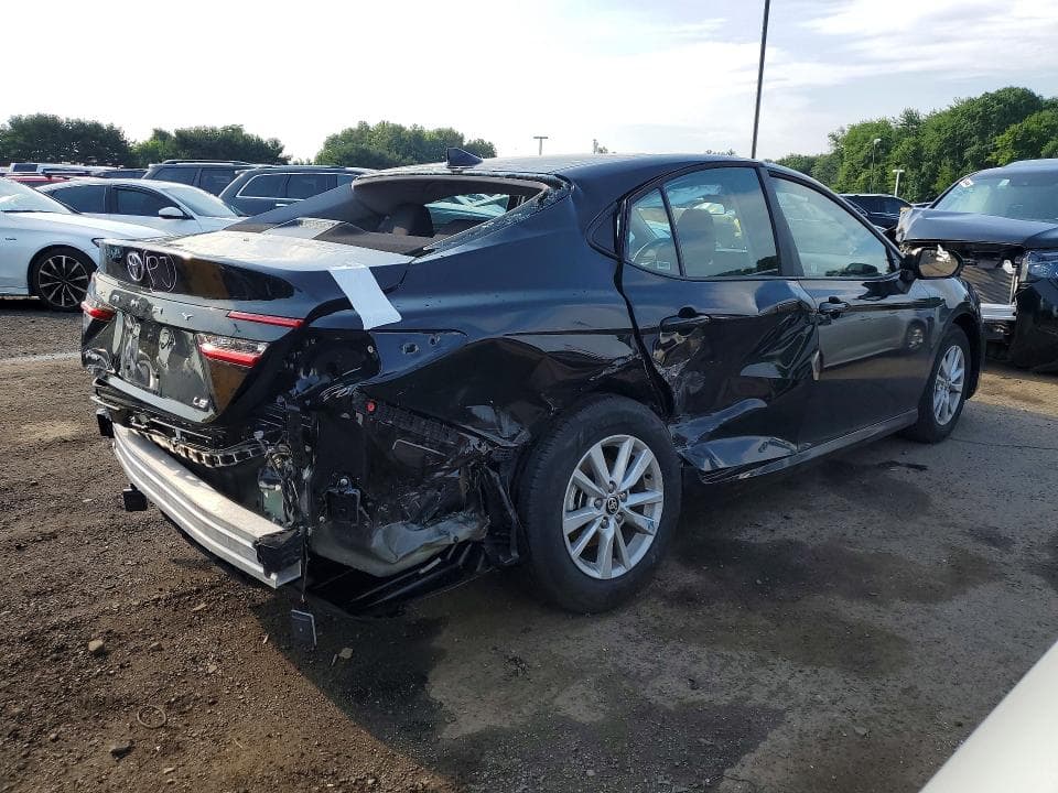 2026 TOYOTA CAMRY LE 3