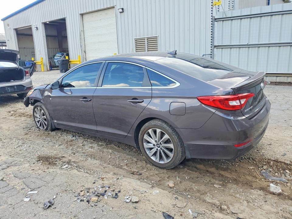 2017 HYUNDAI SONATA SE 2