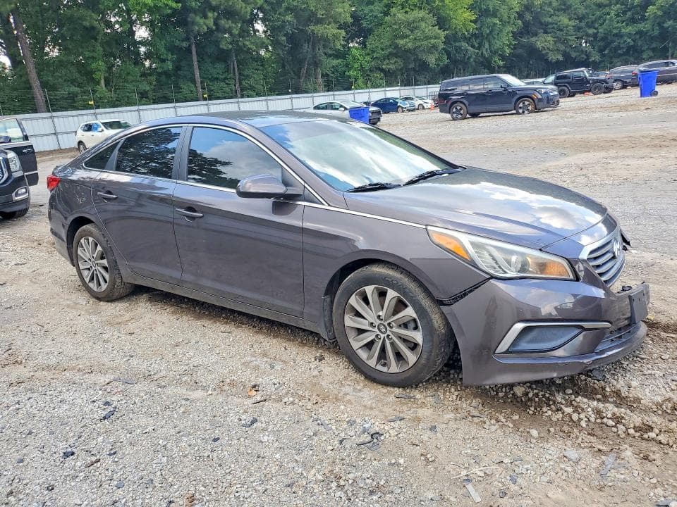 2017 HYUNDAI SONATA SE 4