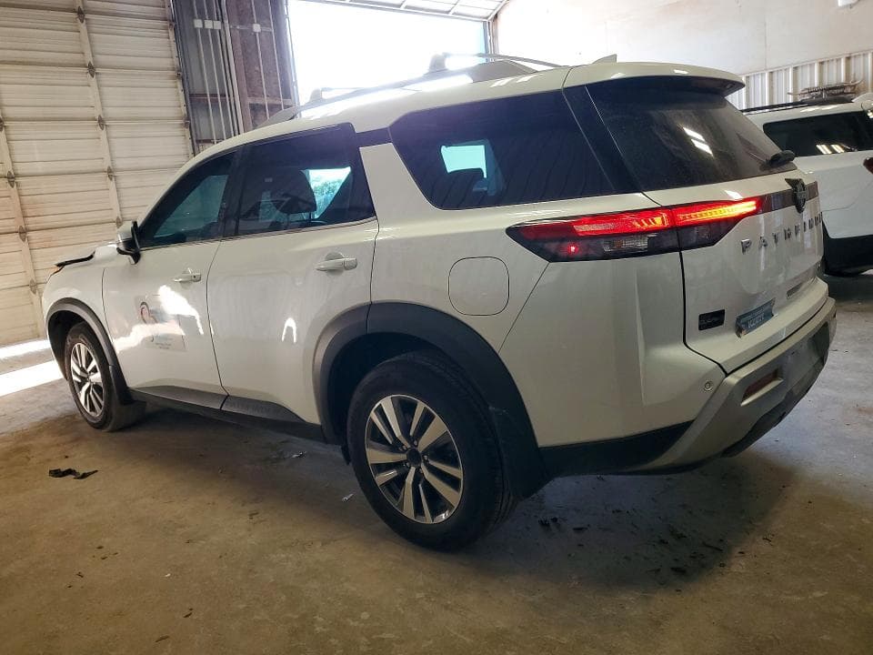2025 NISSAN PATHFINDER SL SL 2
