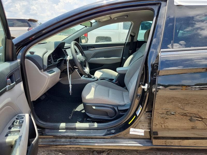 2020 HYUNDAI ELANTRA SEL 12
