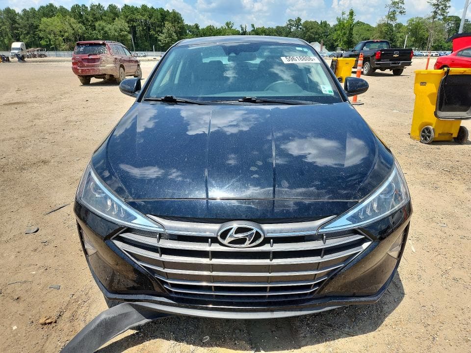 2020 HYUNDAI ELANTRA SEL 5