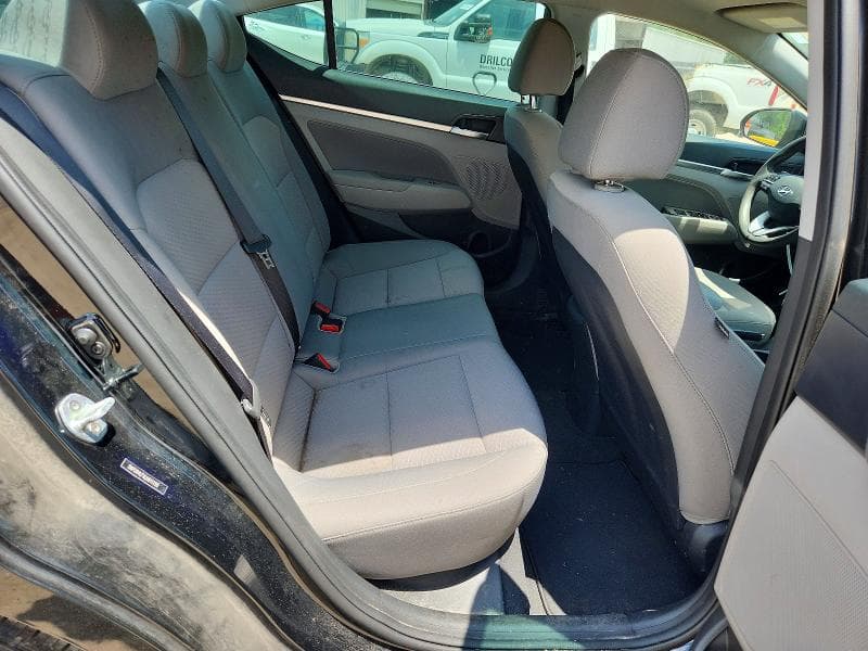 2020 HYUNDAI ELANTRA SEL 10