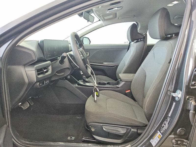 2025 KIA K4 LX 8