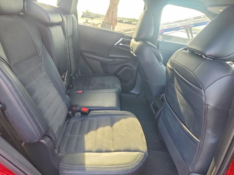 2024 MITSUBISHI OUTLANDER SE 11