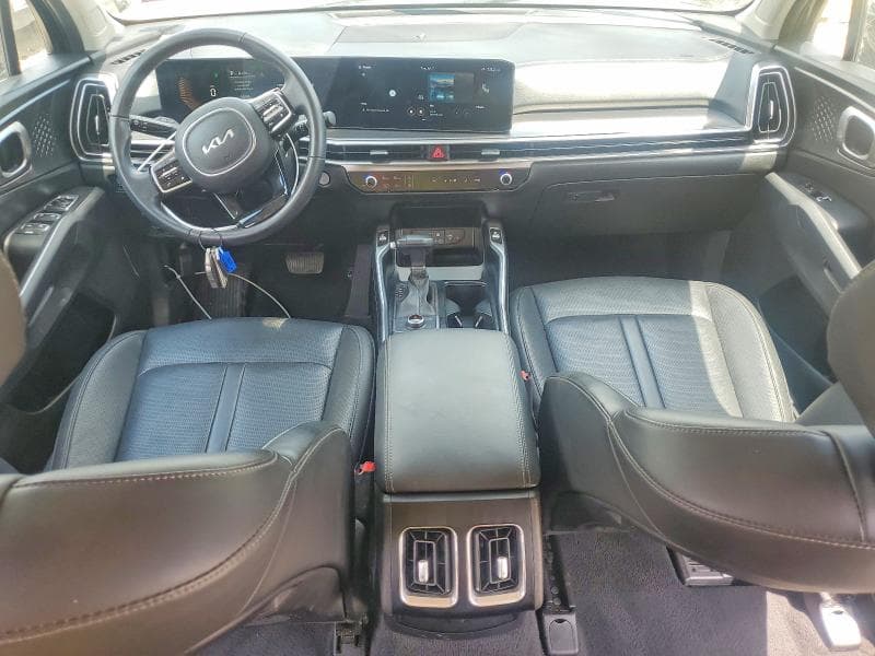 2024 KIA SORENTO S 8