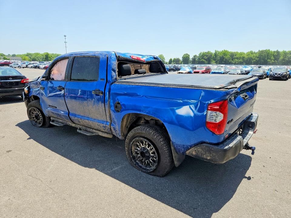 2017 TOYOTA TUNDRA SR5 2