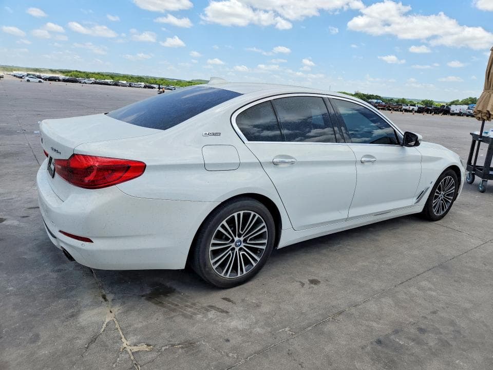 2018 BMW 530E 3