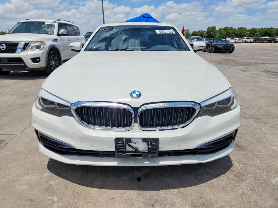 2018 BMW 530E 5