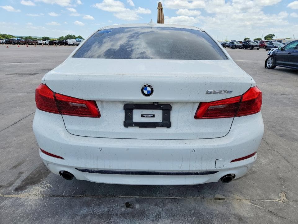 2018 BMW 530E 6