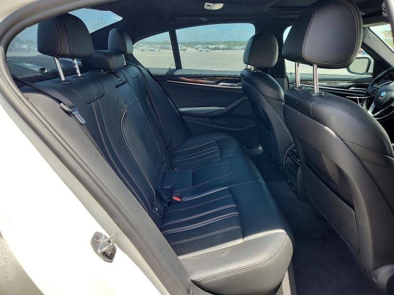 2018 BMW 530E 10